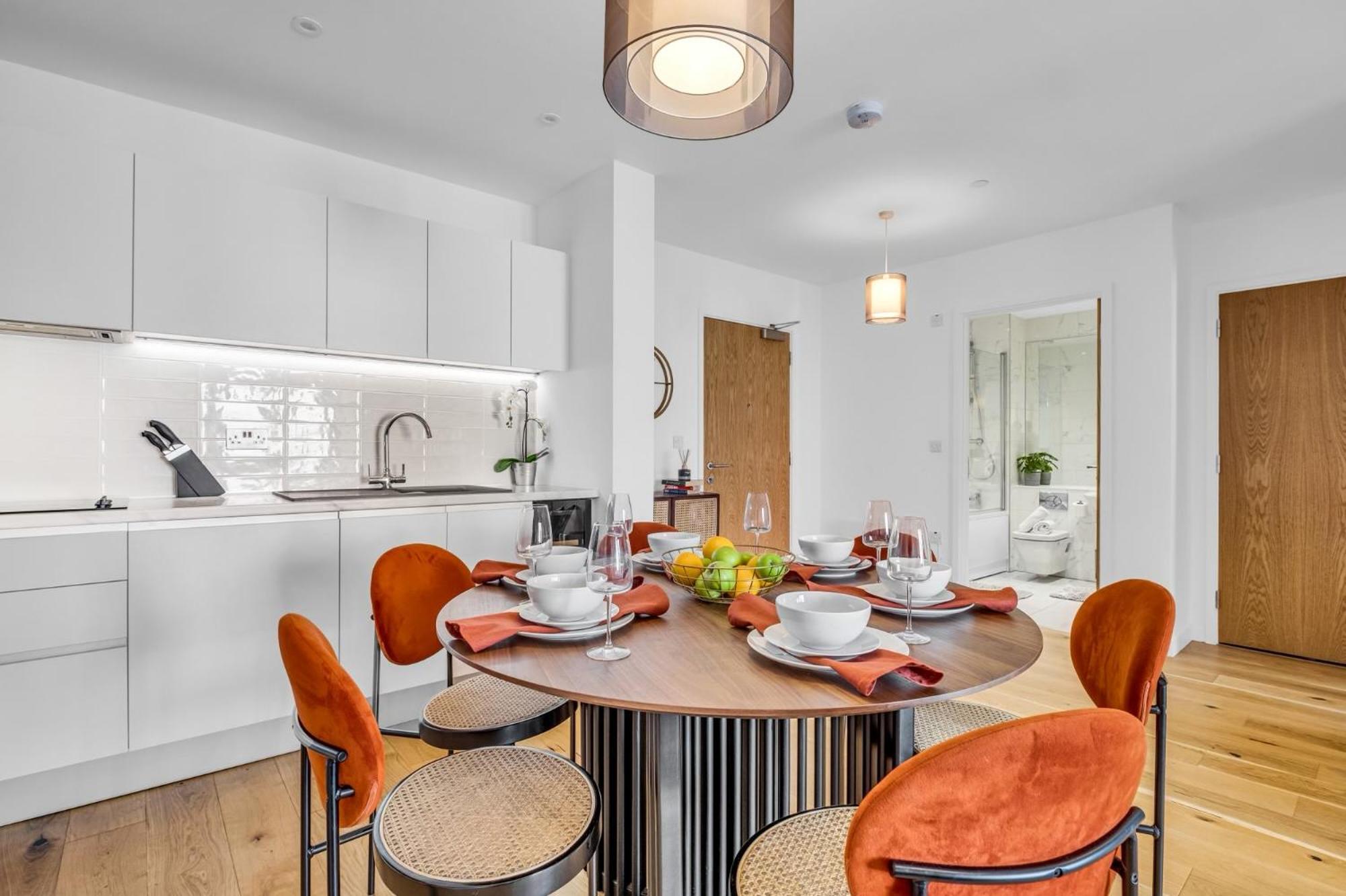 Luxurious & Glamorous Centrally Located 2 Bedroom 2 Bathroom Apartment - Central Birmingham - Secure Parking - Netflix מראה חיצוני תמונה