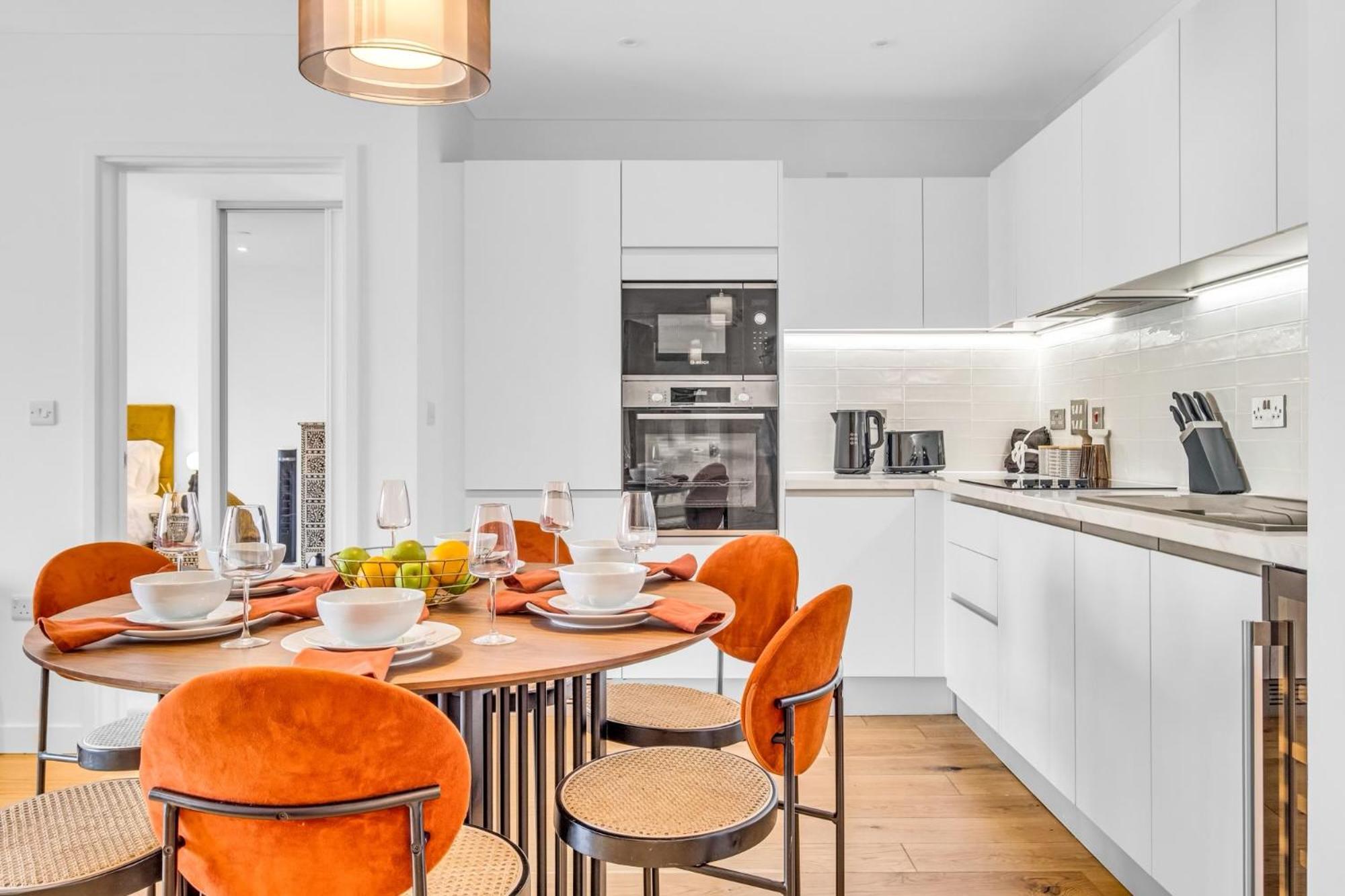 Luxurious & Glamorous Centrally Located 2 Bedroom 2 Bathroom Apartment - Central Birmingham - Secure Parking - Netflix מראה חיצוני תמונה
