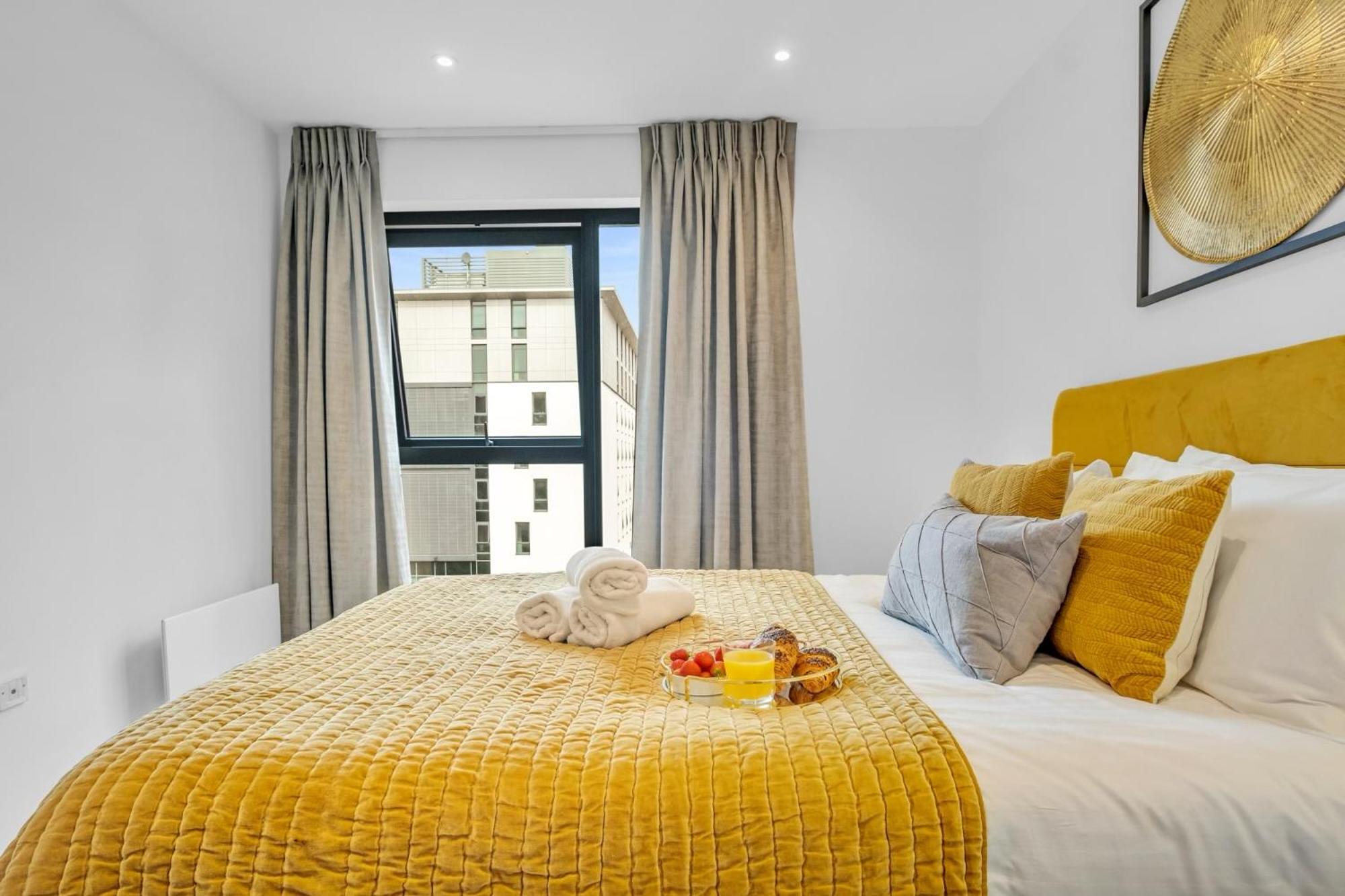 Luxurious & Glamorous Centrally Located 2 Bedroom 2 Bathroom Apartment - Central Birmingham - Secure Parking - Netflix מראה חיצוני תמונה