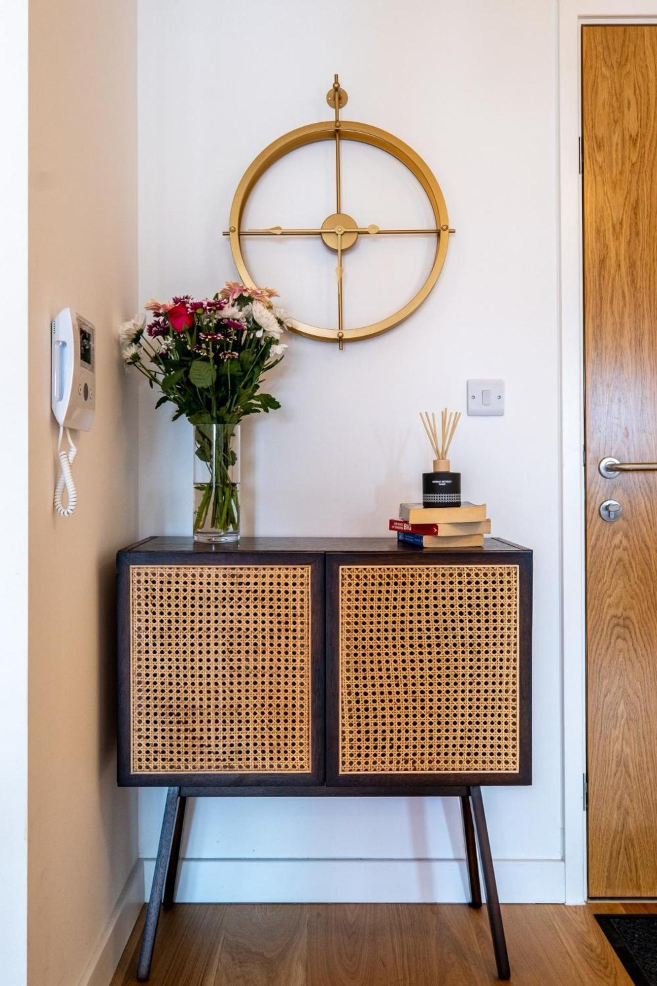 Luxurious & Glamorous Centrally Located 2 Bedroom 2 Bathroom Apartment - Central Birmingham - Secure Parking - Netflix מראה חיצוני תמונה